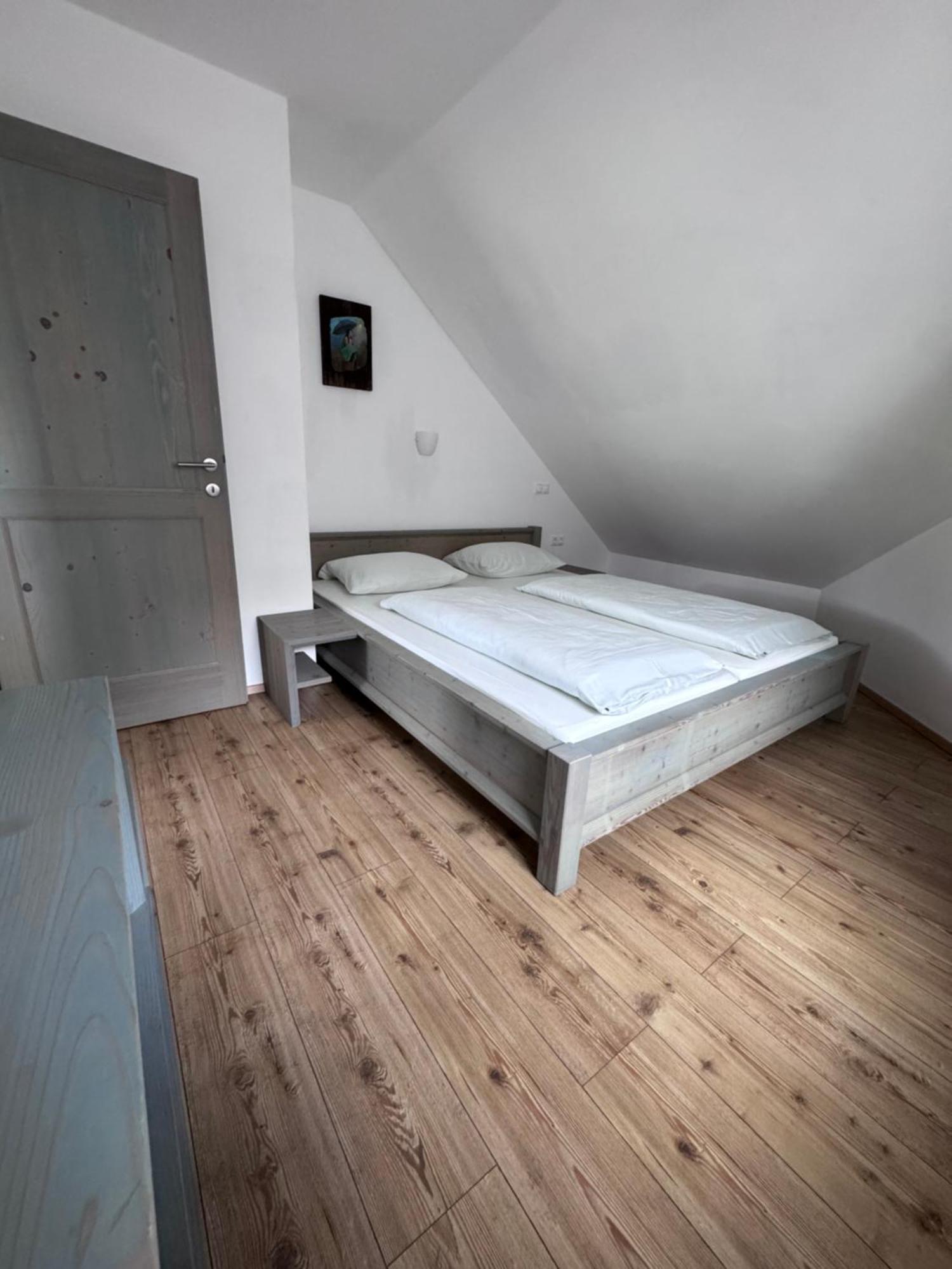 Guesthouse Tolc سبودنيا سوريكا المظهر الخارجي الصورة